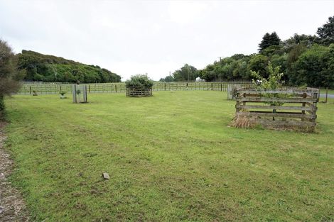 Photo of property in 197 Takapu Road, Manakau, Levin, 5573