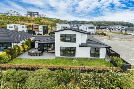 Photo of property in 3 Kaiaho Close, Aotea, Porirua, 5024