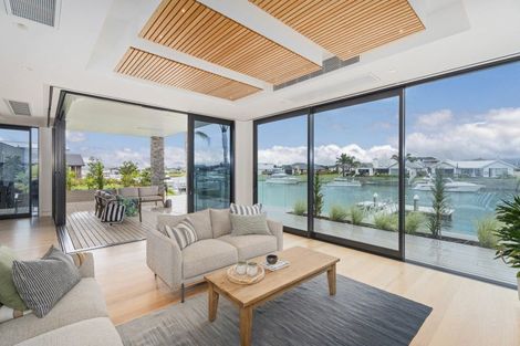 Photo of property in 33 Awatea Drive, Whitianga, 3510