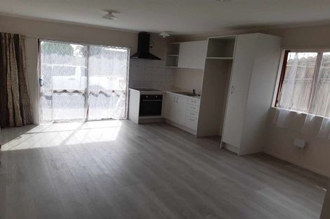 Photo of property in 7 Figtree Terrace, Goodwood Heights, Auckland, 2105