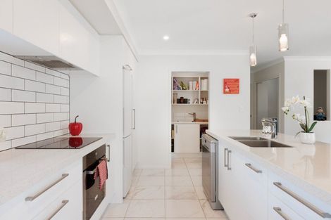 Photo of property in 93 Sandhurst Drive, Papamoa Beach, Papamoa, 3118