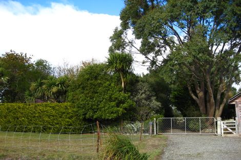 Photo of property in 35 Easons Road, Hampden, 9410