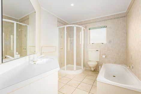 Photo of property in 35 Halladale Road, Papakowhai, Porirua, 5024