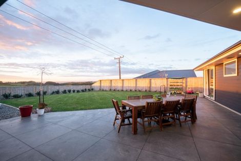 Photo of property in 31 Silicon Way, Fitzherbert, Palmerston North, 4410