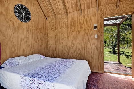 Photo of property in 145 Te Mahoe Road, Mokau, 4376