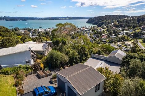 Photo of property in 3 Oneroa Road, Russell, 0202