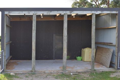 Photo of property in 24 Best Road, Te Horo, Otaki, 5582