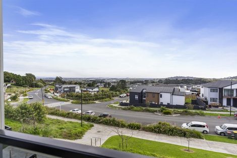 Photo of property in 13 Hautoa Lane, Flat Bush, Auckland, 2019