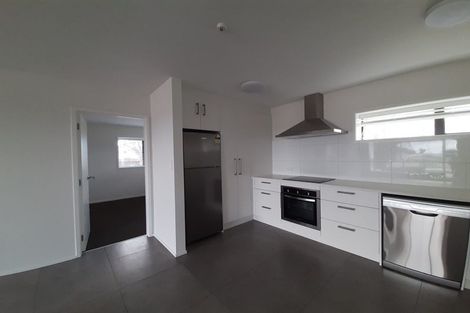 Photo of property in 1/4045f Great North Road, Glen Eden, Auckland, 0602