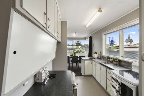 Photo of property in 18 Ngaire Street, Longburn, Palmerston North, 4412