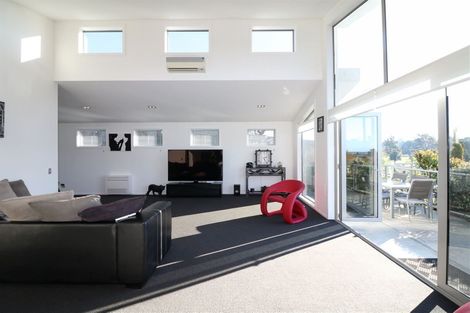 Photo of property in 92 Douglas Street, Highfield, Timaru, 7910