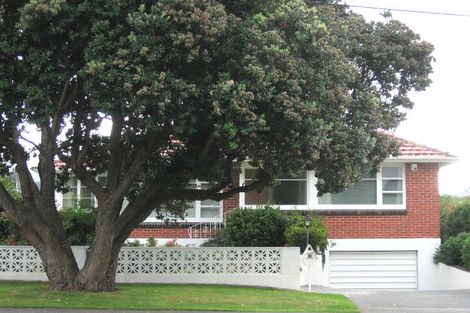 Photo of property in 11 Lincoln Avenue, Epuni, Lower Hutt, 5011