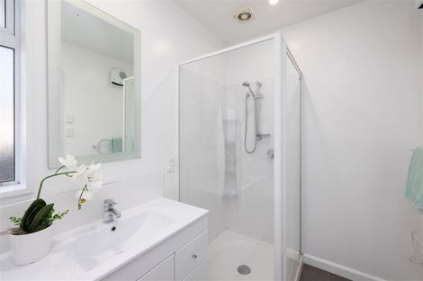 Photo of property in 79 Woolley Street, Avondale, Christchurch, 8061