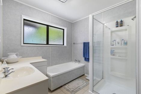 Photo of property in 95 Cherrington Road, Clevedon, Papakura, 2582