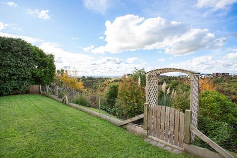 Photo of property in 33 Ruapehu Drive, Fitzherbert, Palmerston North, 4410