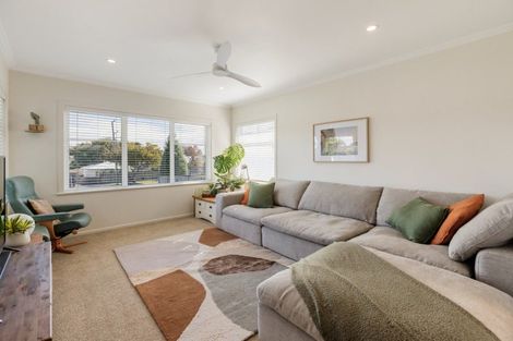 Photo of property in 12a Goods Road, Otumoetai, Tauranga, 3110
