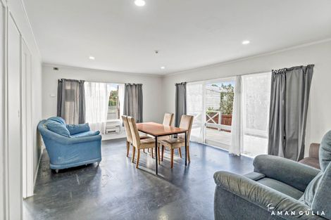 Photo of property in 1 Hill Crescent, Papakura, 2110