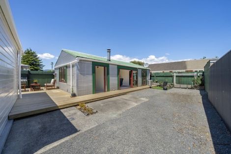 Photo of property in 24 Riverbank Street, Ebdentown, Upper Hutt, 5018