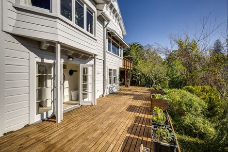 Photo of property in 7 Fitzroy Road, Bluff Hill, Napier, 4110