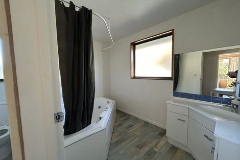 Photo of property in 8 Mauger Drive, Heathcote Valley, Christchurch, 8022