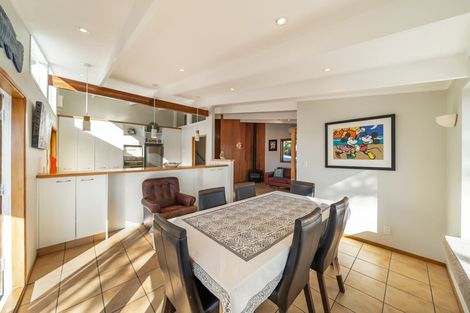 Photo of property in 92 Paekakariki Hill Road, Pauatahanui, Porirua, 5381