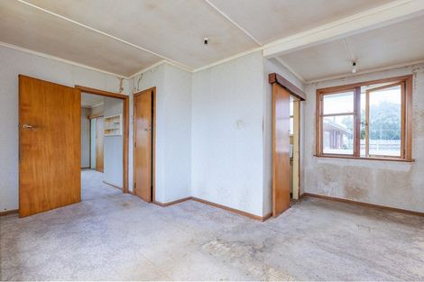 Photo of property in 43 Oxford Street, Lansdowne, Masterton, 5810