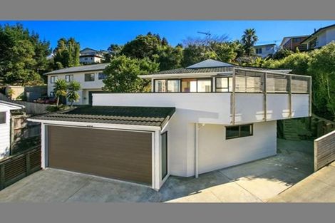 Photo of property in 33 Sequoia Place, Sunnynook, Auckland, 0620