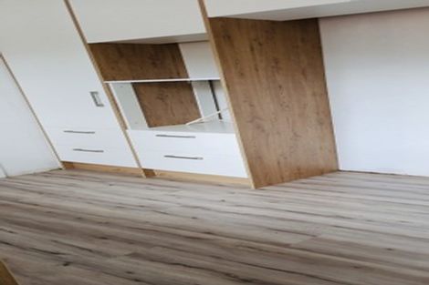 Photo of property in 8 Ervine Place, Bucklands Beach, Auckland, 2014