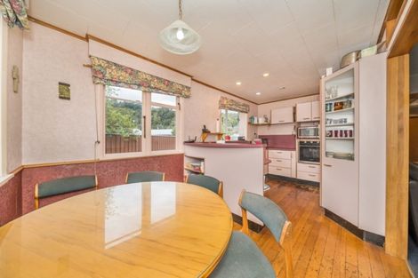 Photo of property in 7 Molloys Road, Te Marua, Upper Hutt, 5018