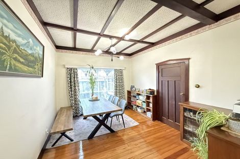 Photo of property in 8 Nikau Street, New Lynn, Auckland, 0600