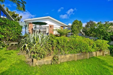 Photo of property in 2/239 Glamorgan Drive, Torbay, Auckland, 0630