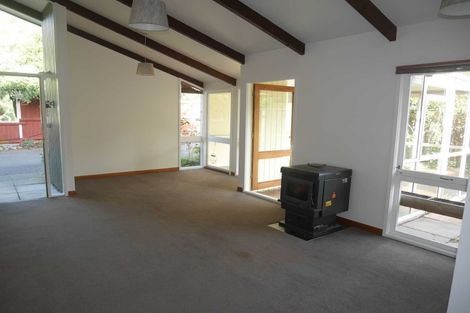 Photo of property in 32 Raekura Place, Redcliffs, Christchurch, 8081