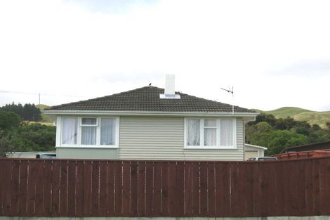 Photo of property in 17 Surprise Place, Cannons Creek, Porirua, 5024