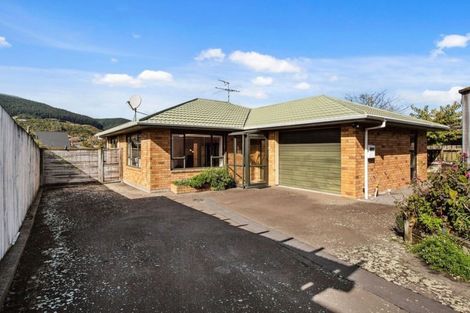 Photo of property in 334a Main Road, Tawa, Wellington, 5028