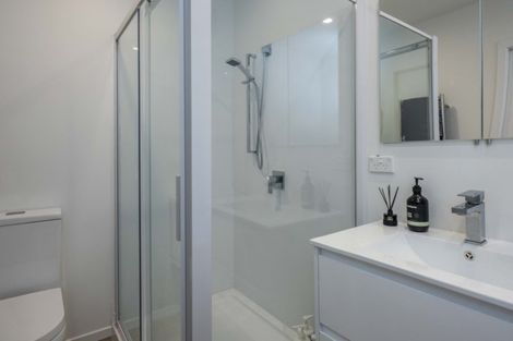 Photo of property in 2/77 Nevay Road, Miramar, Wellington, 6022