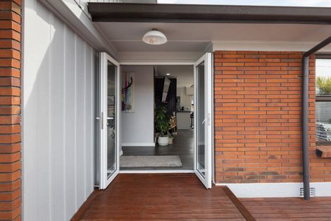 Photo of property in 38 Prisk Street, Melville, Hamilton, 3206