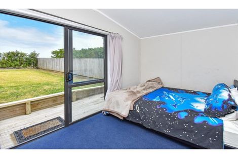 Photo of property in 21 Westside Road, Port Waikato, Tuakau, 2695