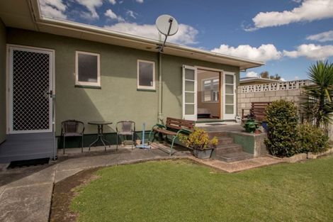 Photo of property in 19 Fleming Crescent, Maraenui, Napier, 4110