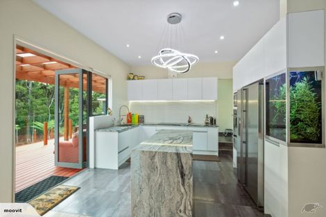 Photo of property in 16 Hobson Heights Road, Lucas Heights, Auckland, 0632
