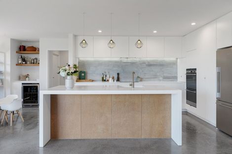 Photo of property in 18 Kotare Drive, Waiwhakaiho, New Plymouth, 4312