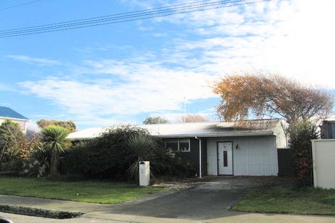 Photo of property in 2 Blake Street, New Brighton, Christchurch, 8061