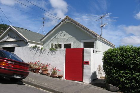Photo of property in 14 Stafford Street, Mount Victoria, Wellington, 6011