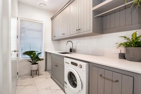 Photo of property in 10 Oceania Sands Way, Papamoa Beach, Papamoa, 3118