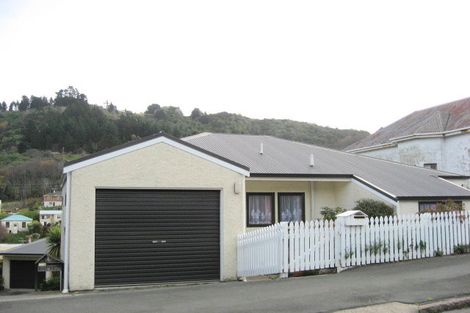 Photo of property in 25 Currie Street, Port Chalmers, 9023