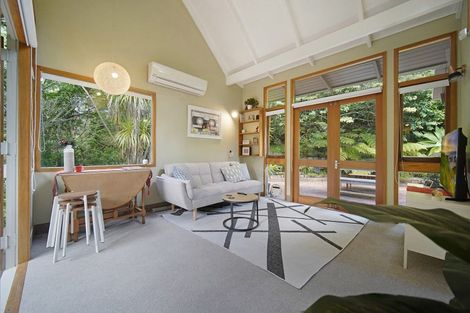 Photo of property in 1/22 Rangatira Road, Birkenhead, Auckland, 0626