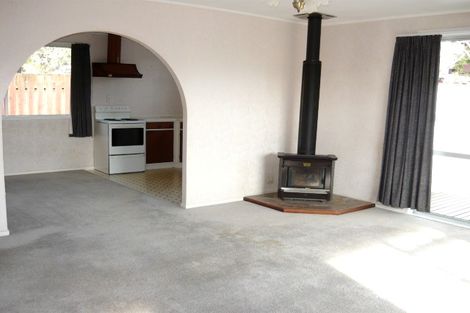 Photo of property in 1/4 Aylmer Court, Eastern Beach, Auckland, 2012