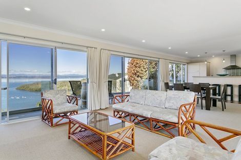 Photo of property in 51 Wakeman Road, Acacia Bay, Taupo, 3330