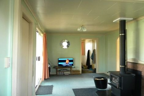 Photo of property in 50 Moorhouse Street, Ross, 7812