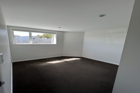 Photo of property in 9b Mackwood Place, Birkdale, Auckland, 0626