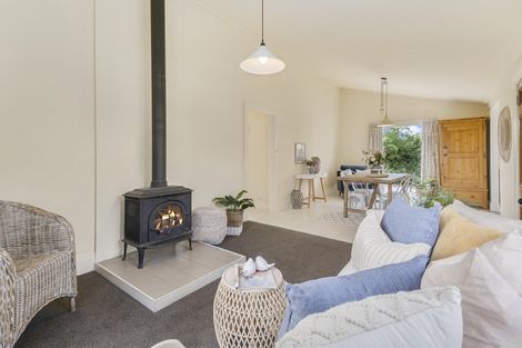 Photo of property in 90 Cemetery Road, Sanson, Palmerston North, 4479